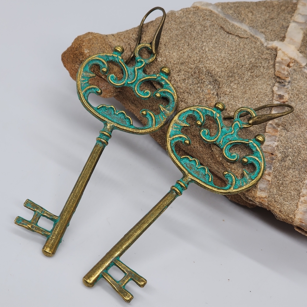 Anthro Jewelry Golden Keys of Heaven Earrings Antique Gold Green Patina